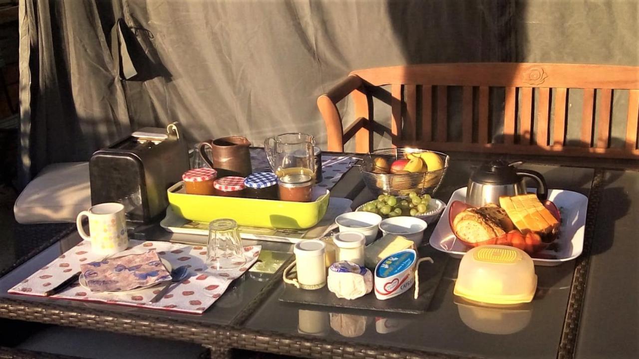 Les Gremilles Acomodação com café da manhã Bassoncourt Exterior foto